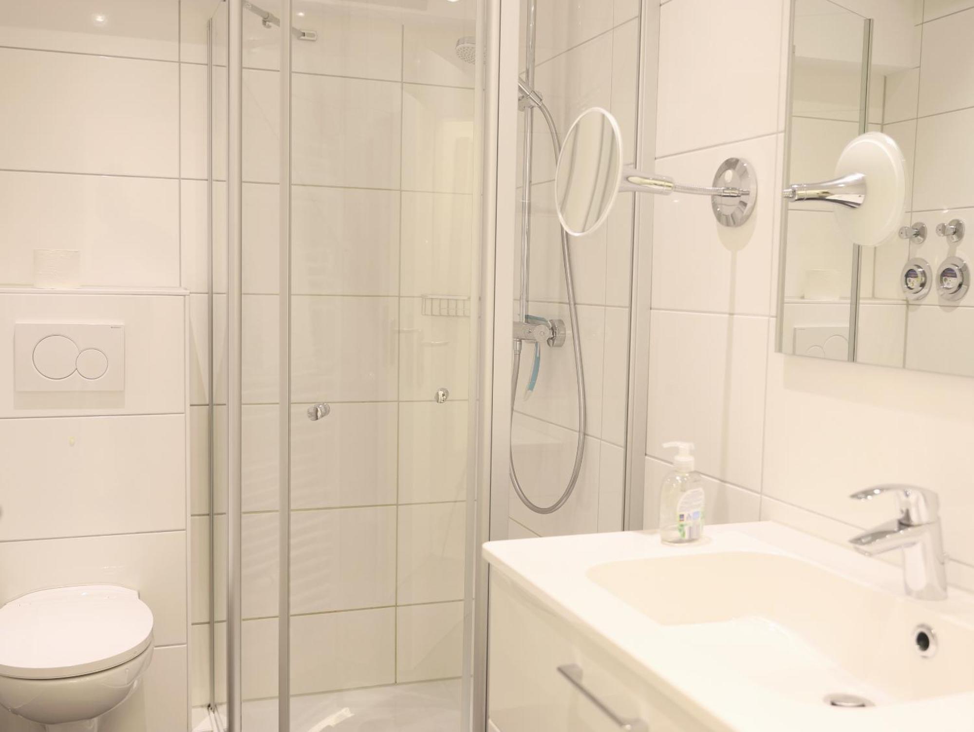 Erleben Sie Ihren Urlaub Im Zentral Gelegenen Apartmenthaus Strandburg Im Herzen Von Westerland 1 Luaran gambar